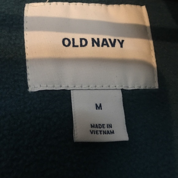 Old Navy Zip Up Puffer Vest - Picture 4 of 7